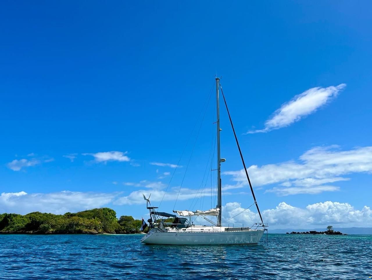 Dufour 38 Classic