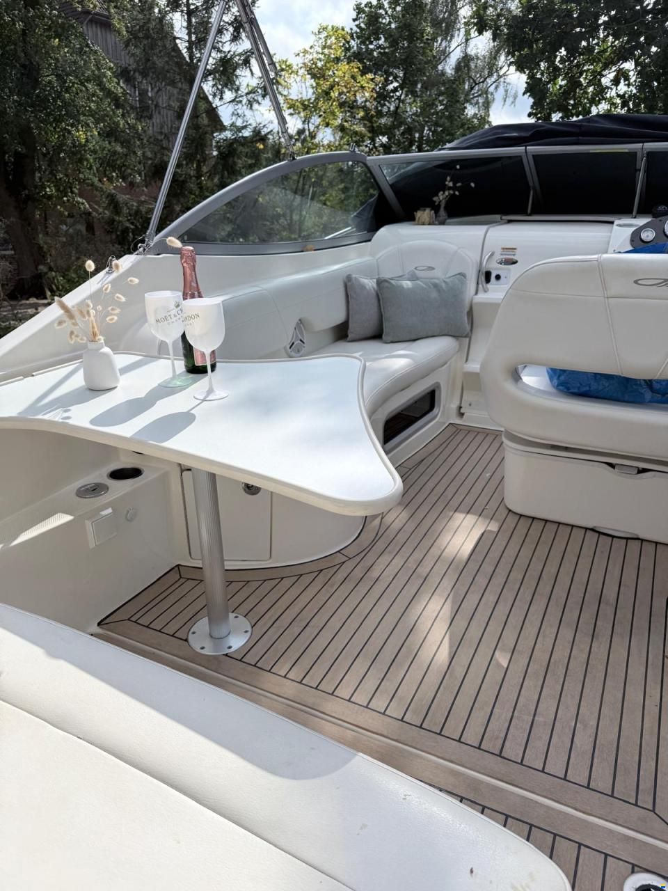 Maxum 2700 SE