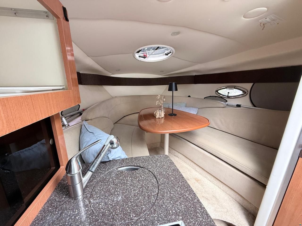 Maxum 2700 SE