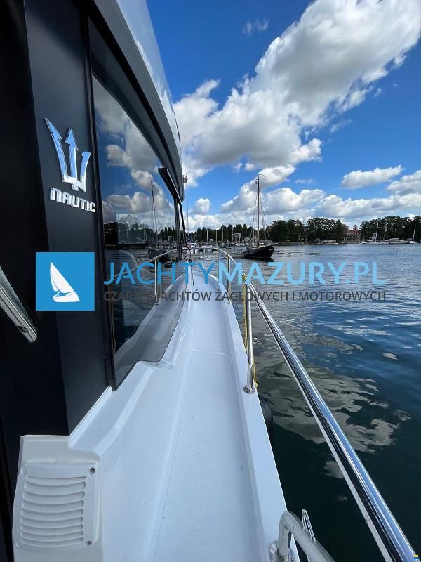 Nautic 880