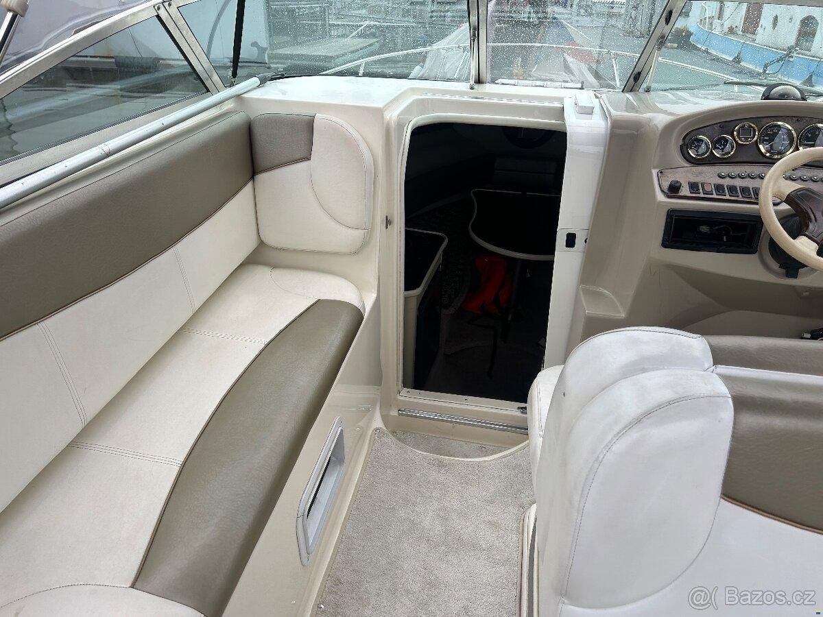 Rinker Fiesta Vee 242