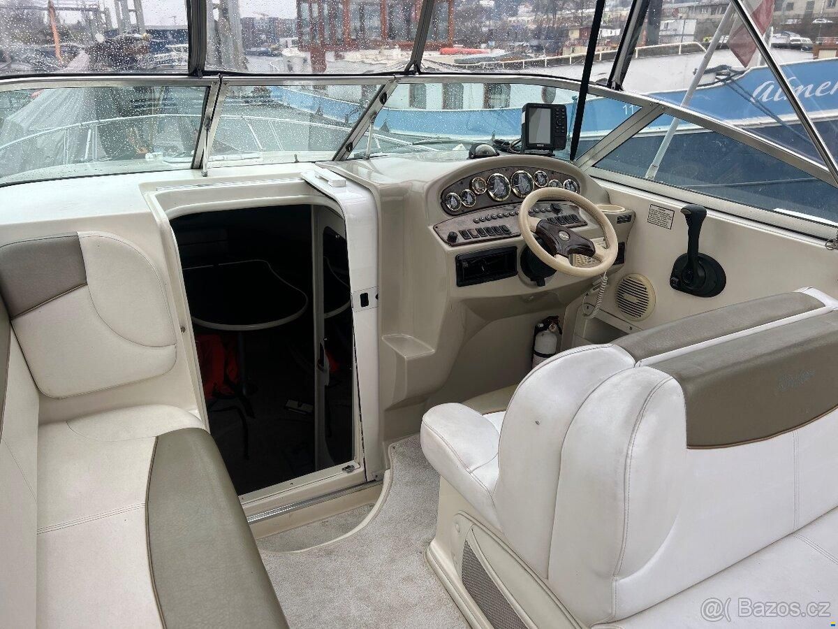 Rinker Fiesta Vee 242