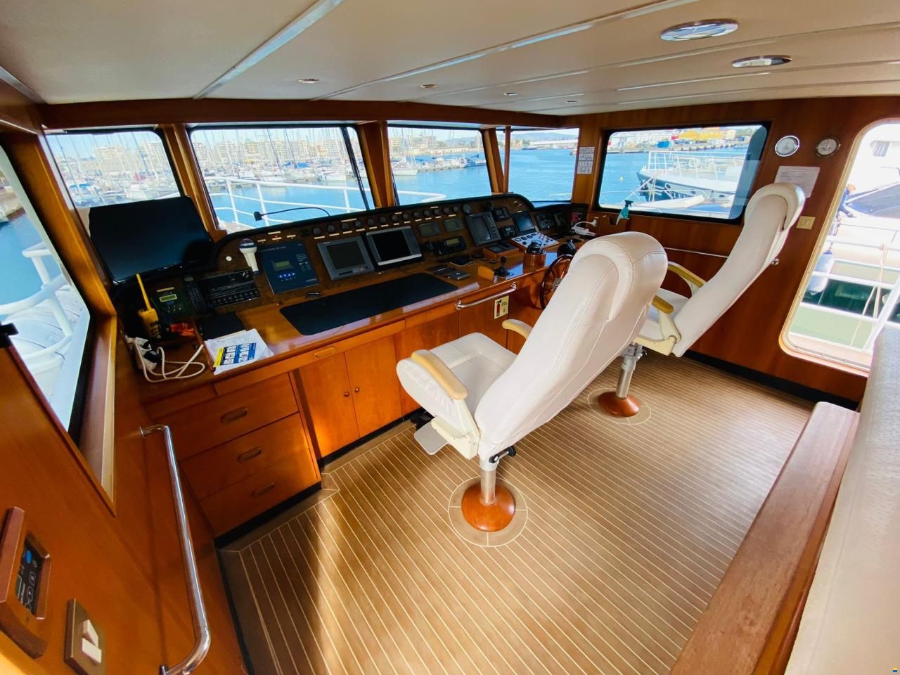 AB Yachts ATB Expedition