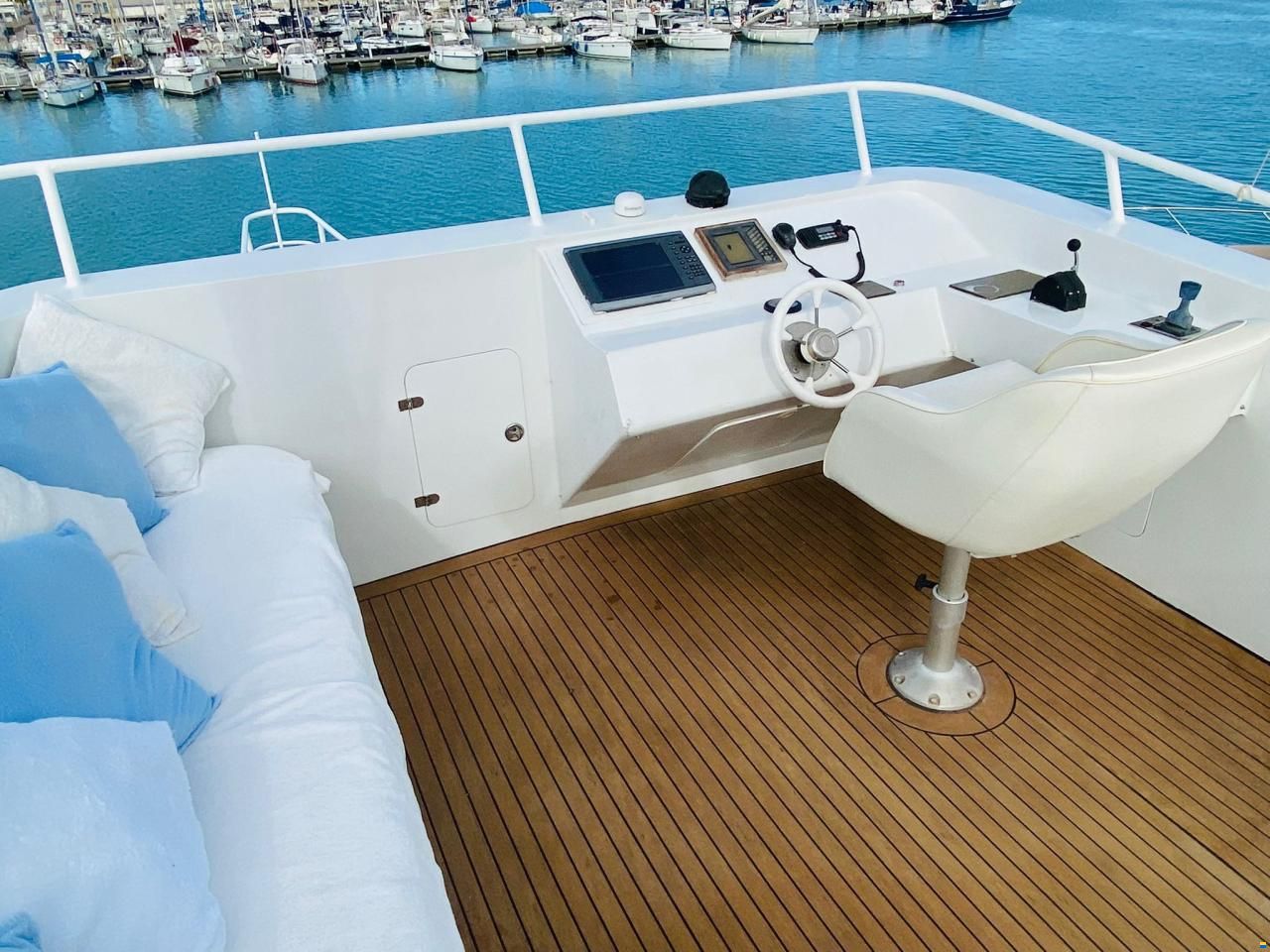 AB Yachts ATB Expedition