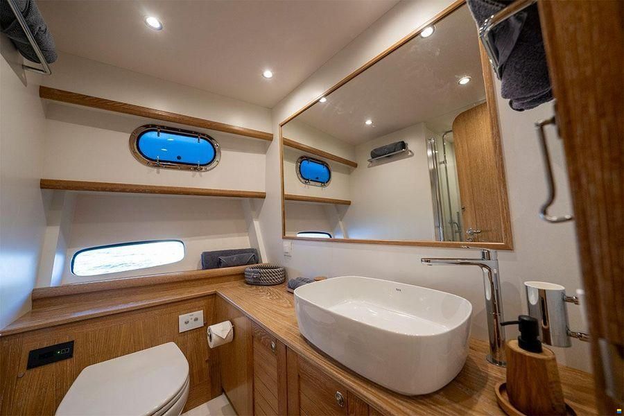 Sasga Yachts Menorquin 68 Flybridge