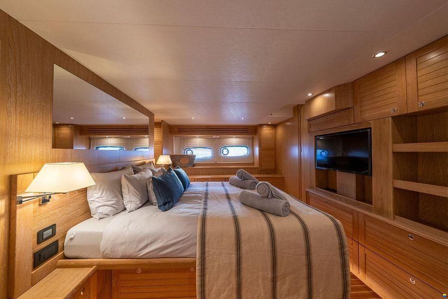 Sasga Yachts Menorquin 68 Flybridge