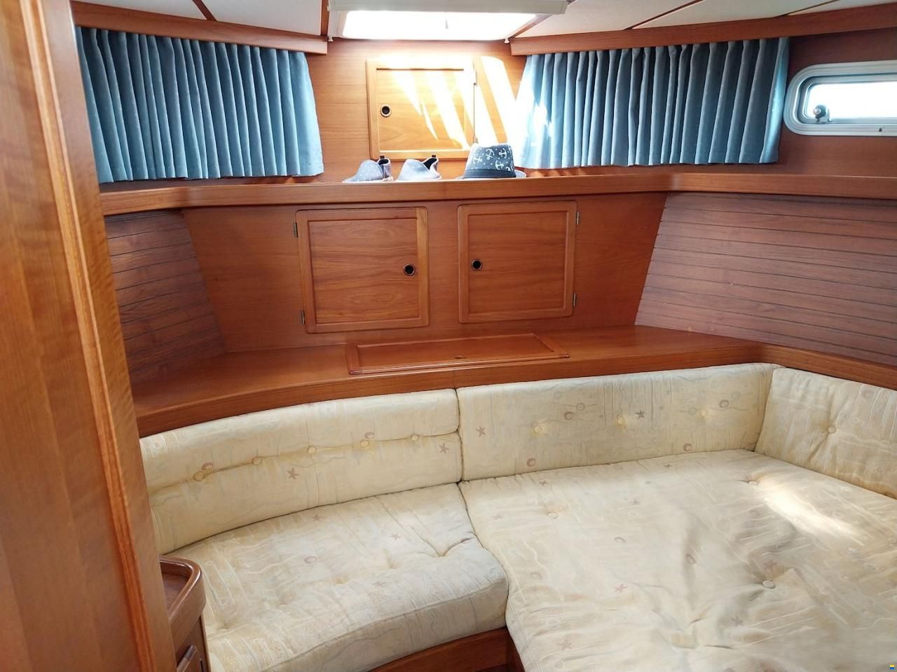 Nauticat 331