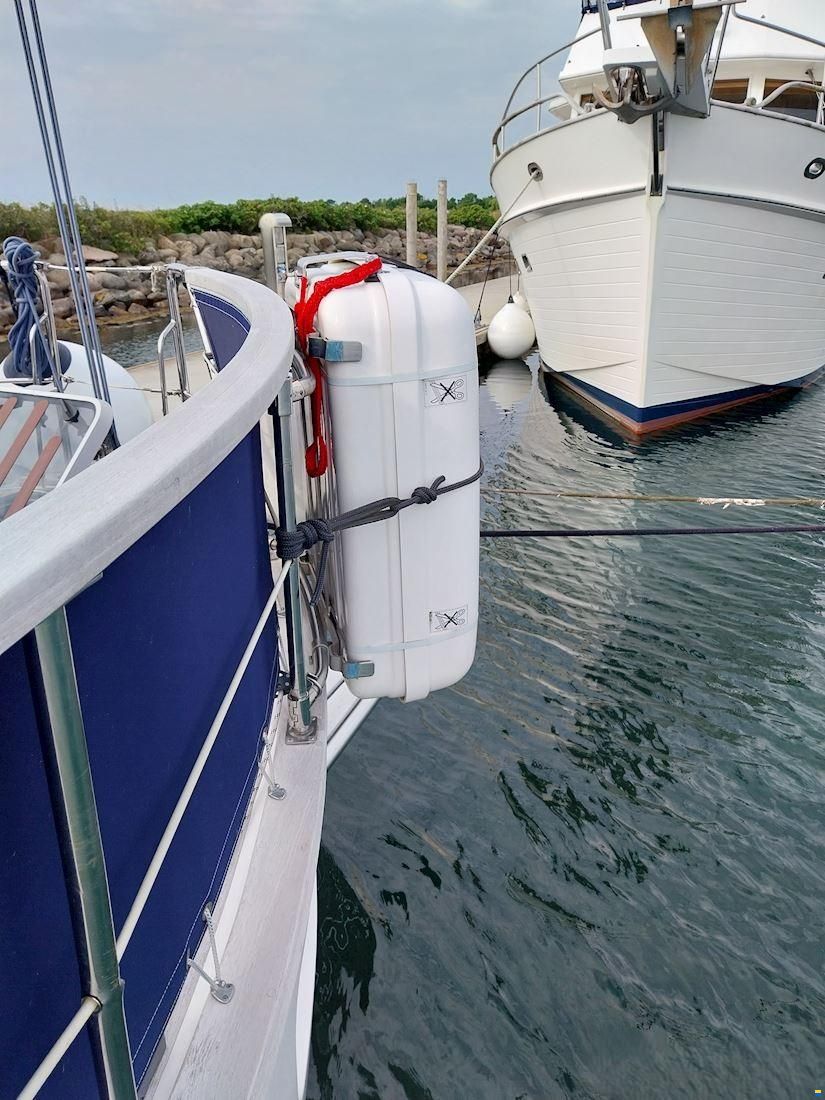 Nauticat 331