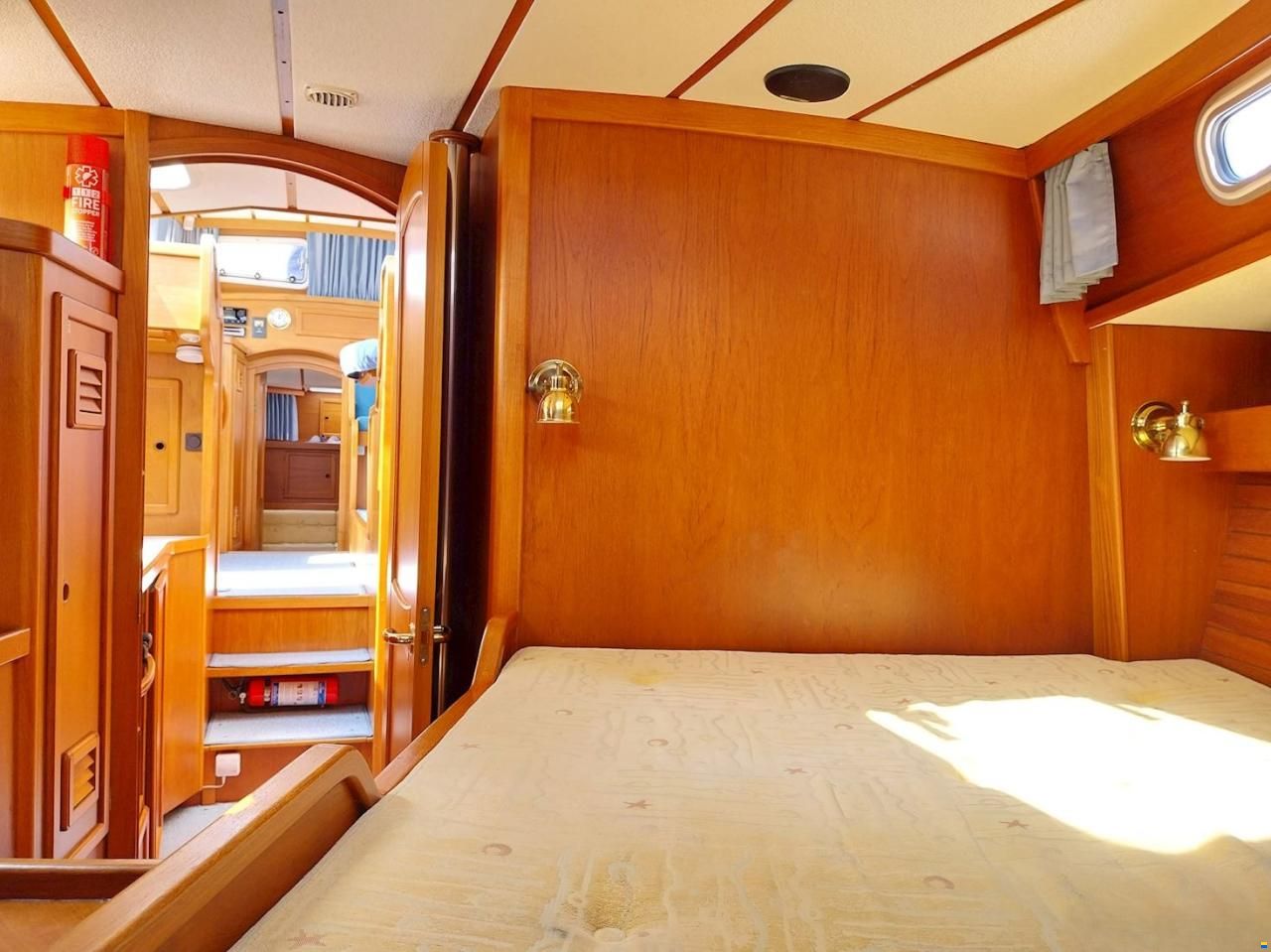 Nauticat 331