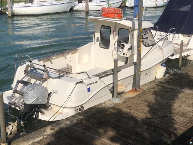 Quicksilver ARVOR 215