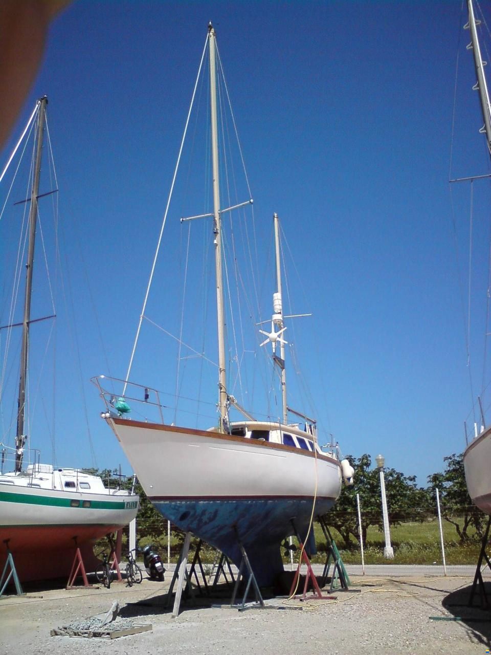 Seastream 34 Deck saloon
