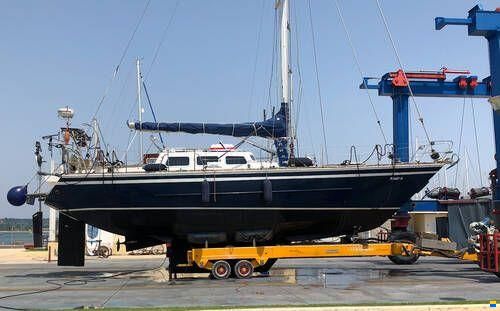 Van de Stadt 44 Deck Saloon