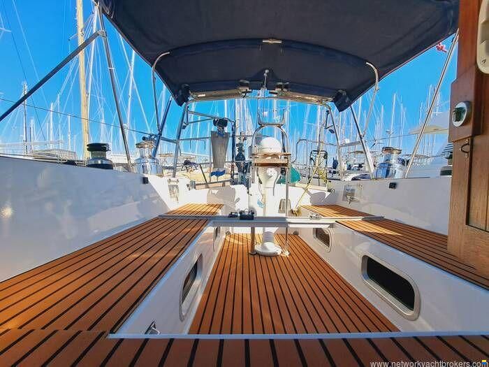 Van de Stadt 44 Deck Saloon