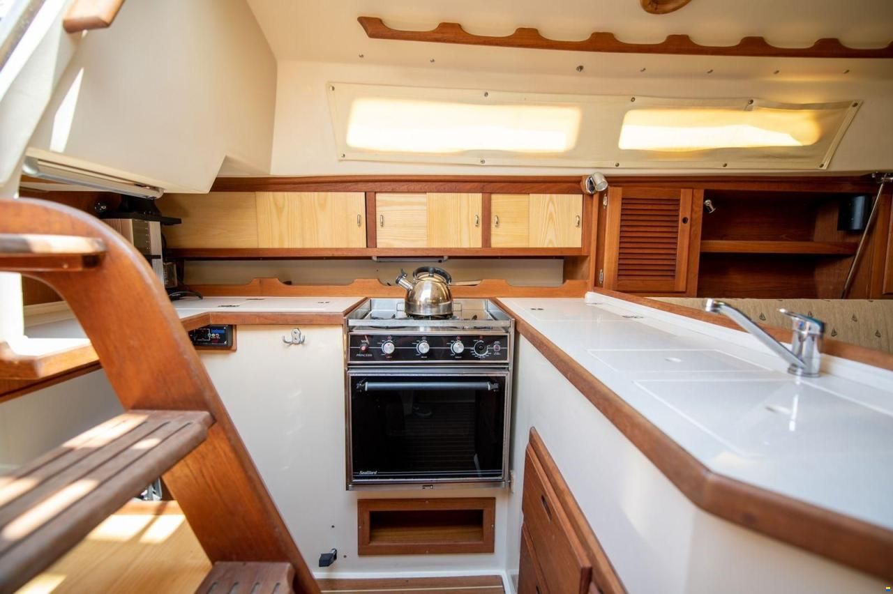 Catalina 36