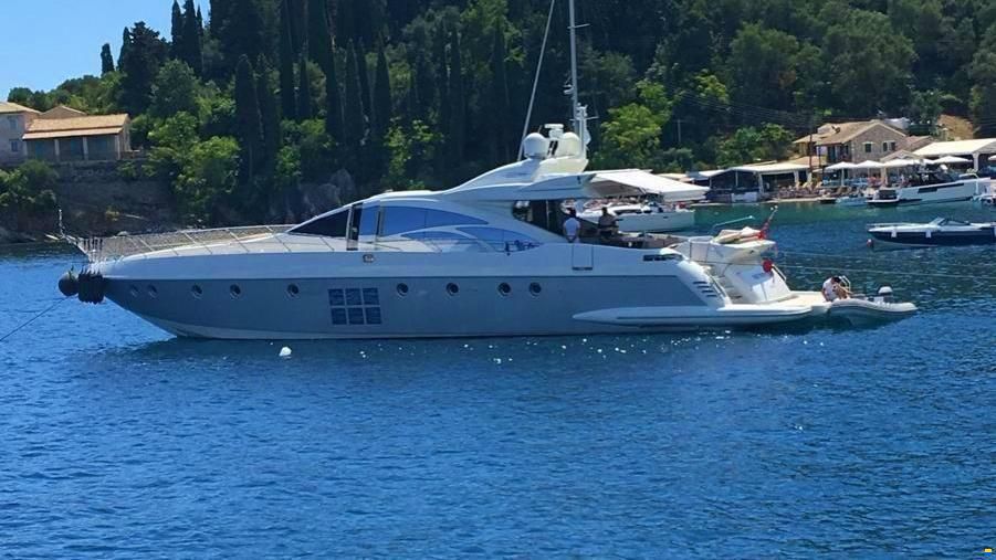 Azimut 86S