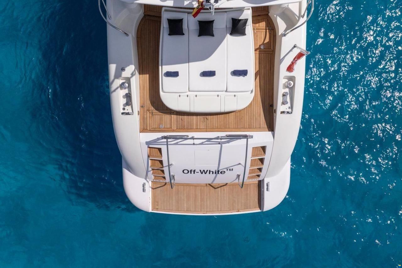 Mangusta 72