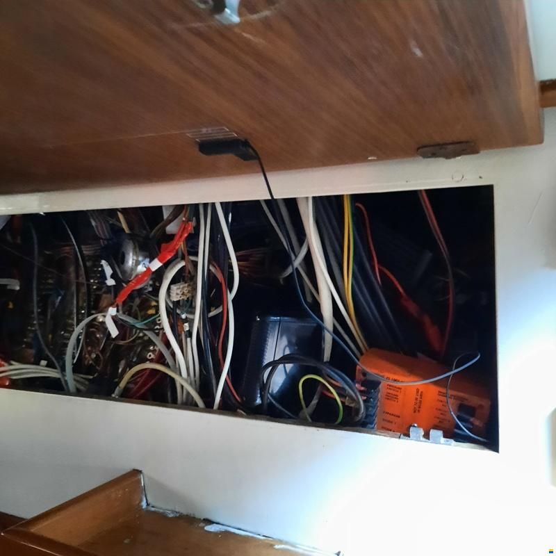 Sea Ray 390 Express