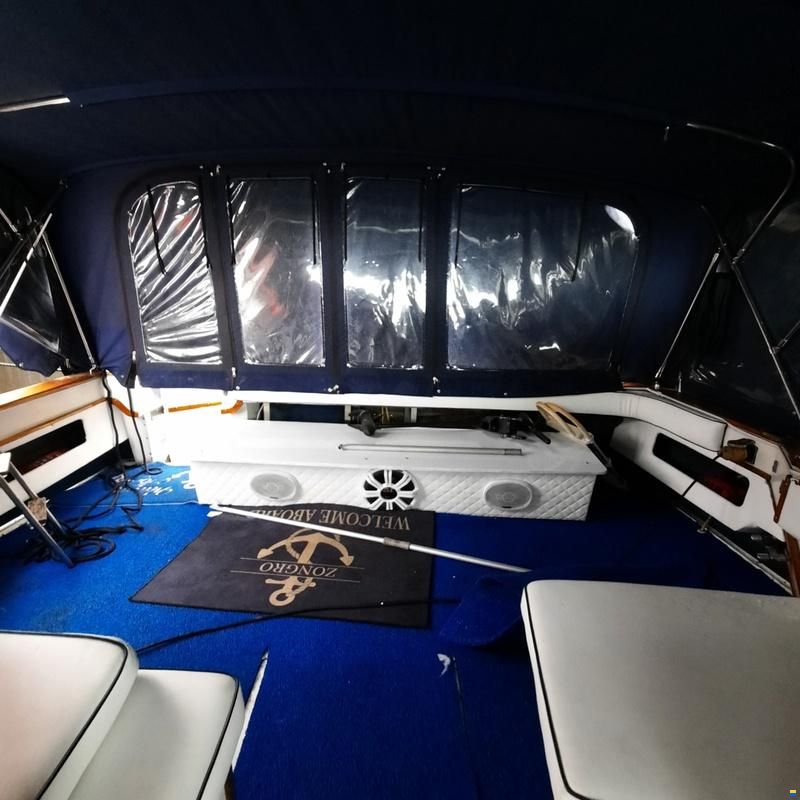 Sea Ray 390 Express