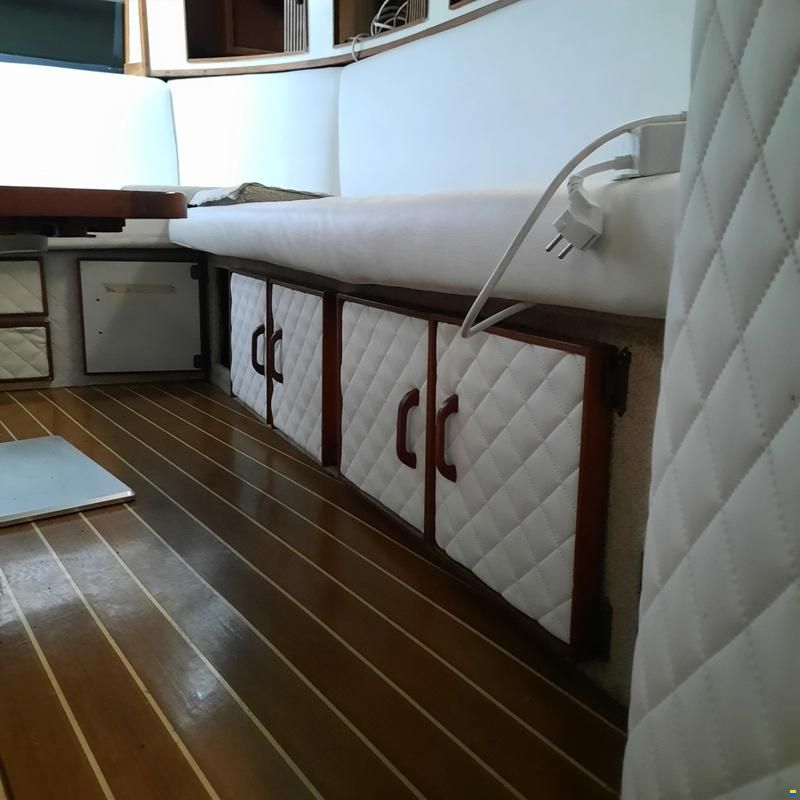 Sea Ray 390 Express