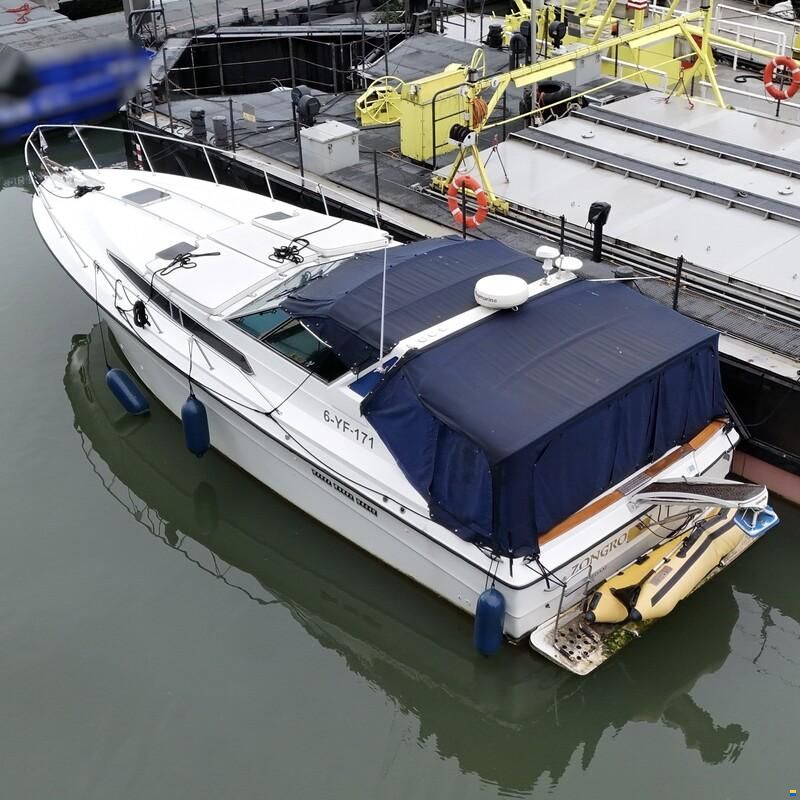 Sea Ray 390 Express
