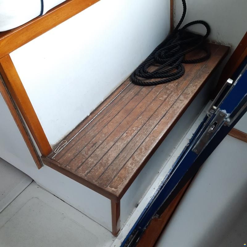 Sea Ray 390 Express