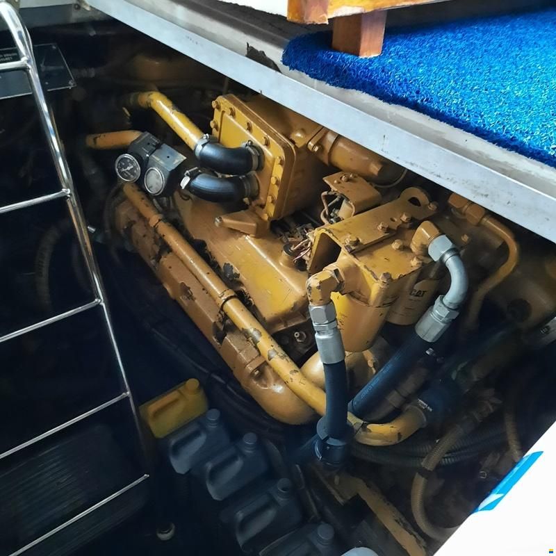 Sea Ray 390 Express