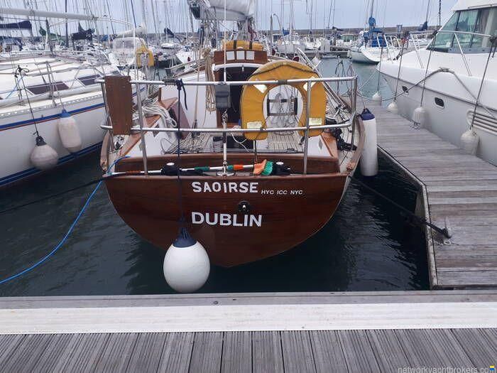 Classic Yacht Robertson 35