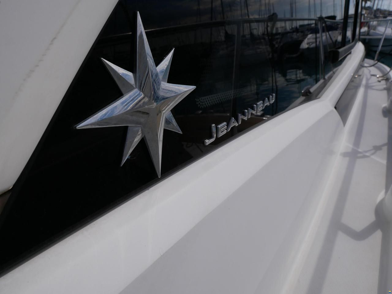 Jeanneau Leader 33