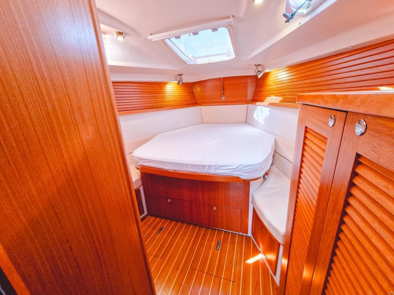 Catalina 445