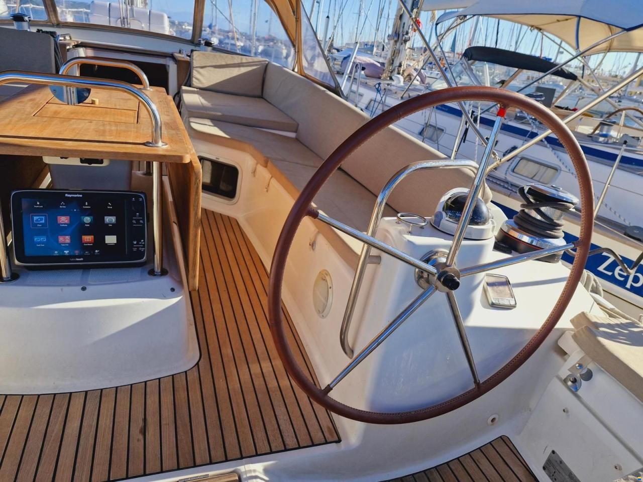 Jeanneau 53