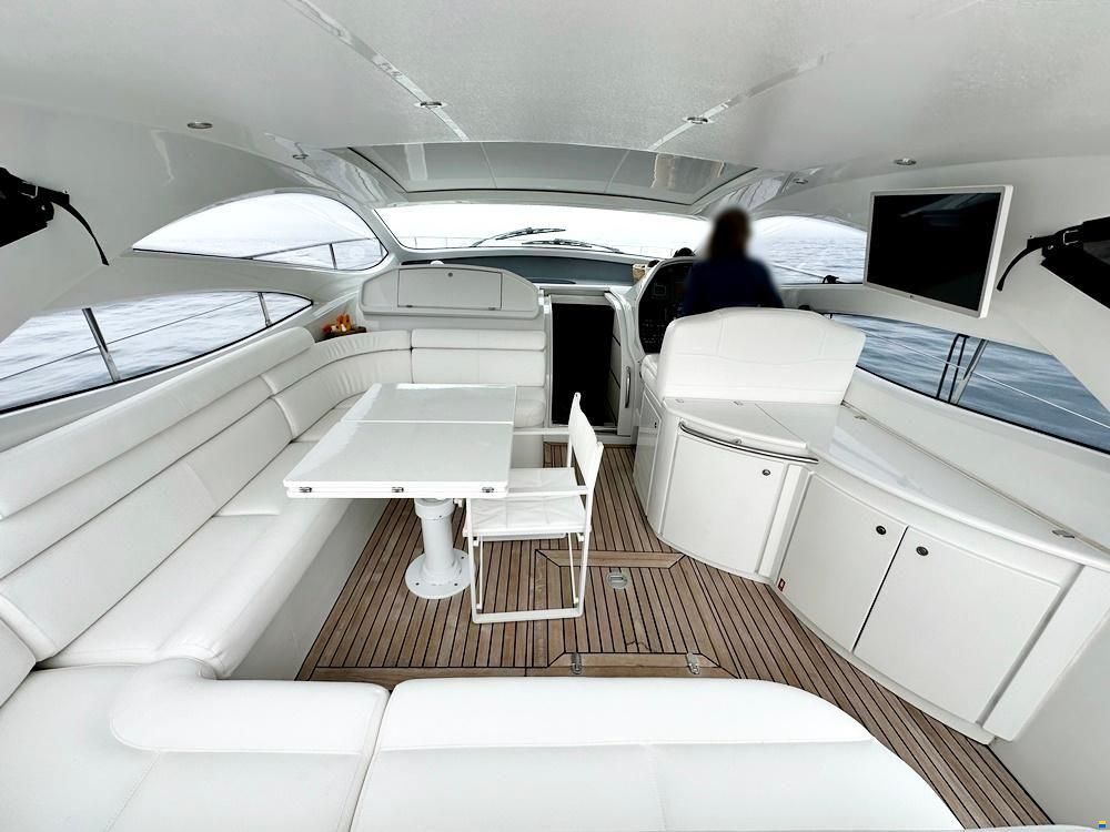 Pershing 50