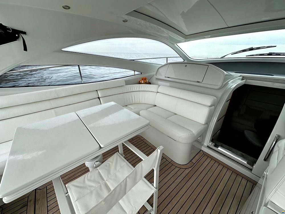 Pershing 50