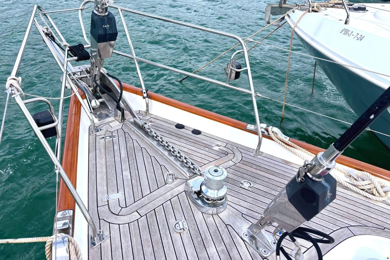 Oyster 56