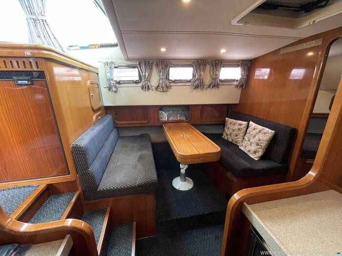 Aquastar 38 Aft Cabin