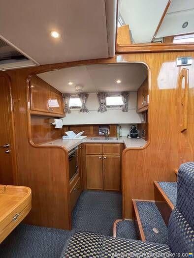 Aquastar 38 Aft Cabin