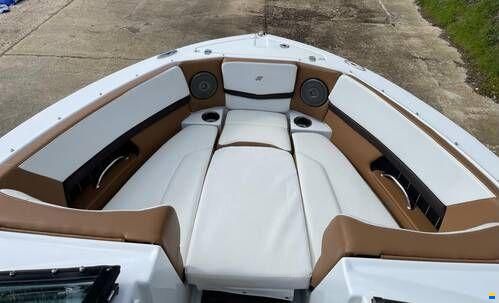 Four Winns H210