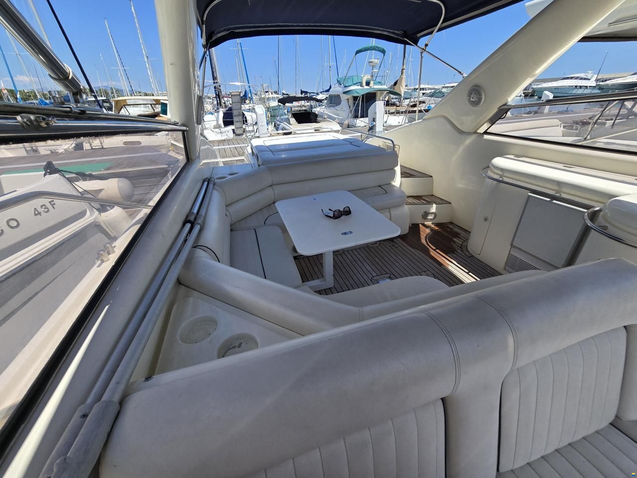 Sunseeker Comanche 40
