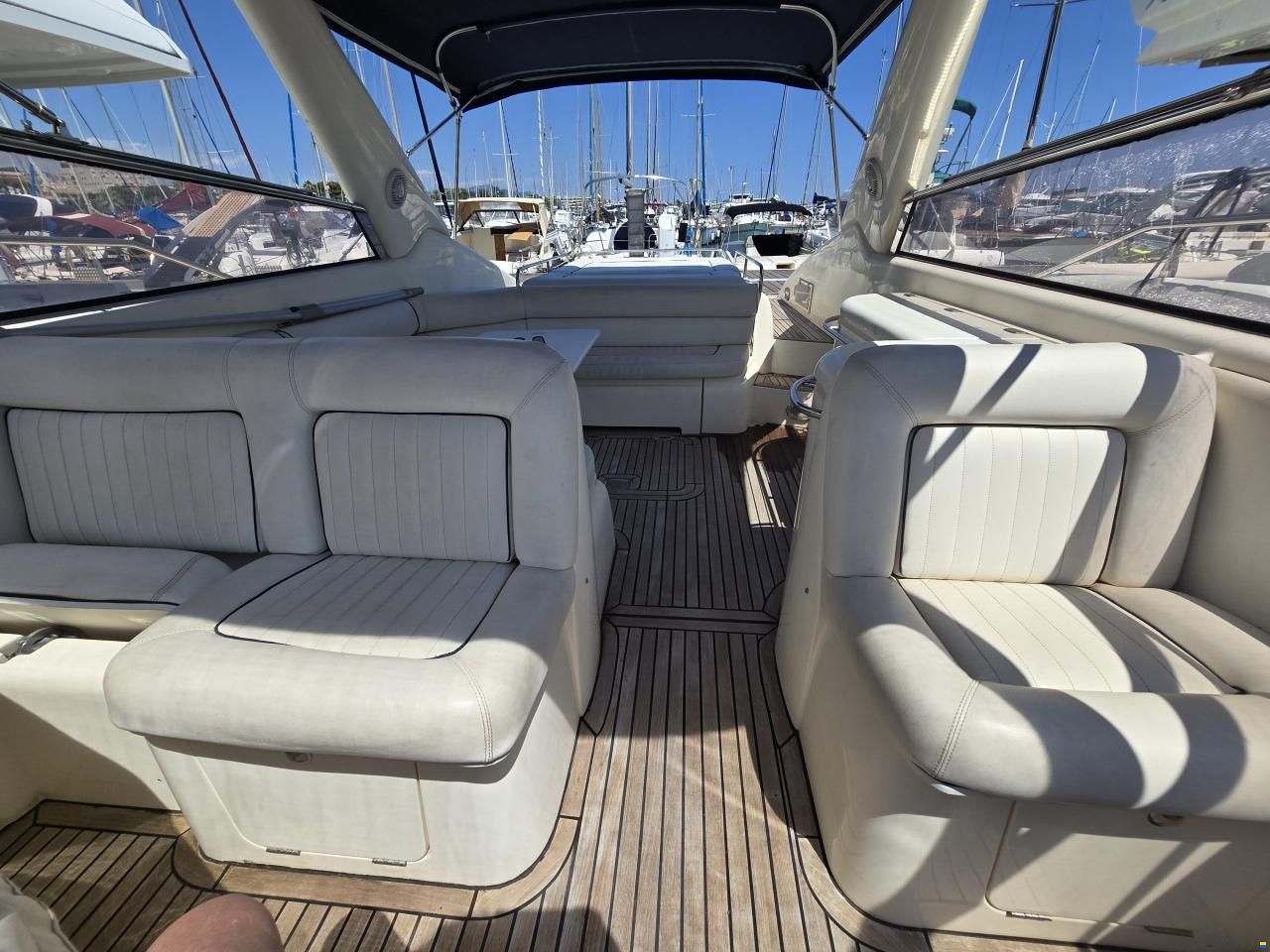 Sunseeker Comanche 40