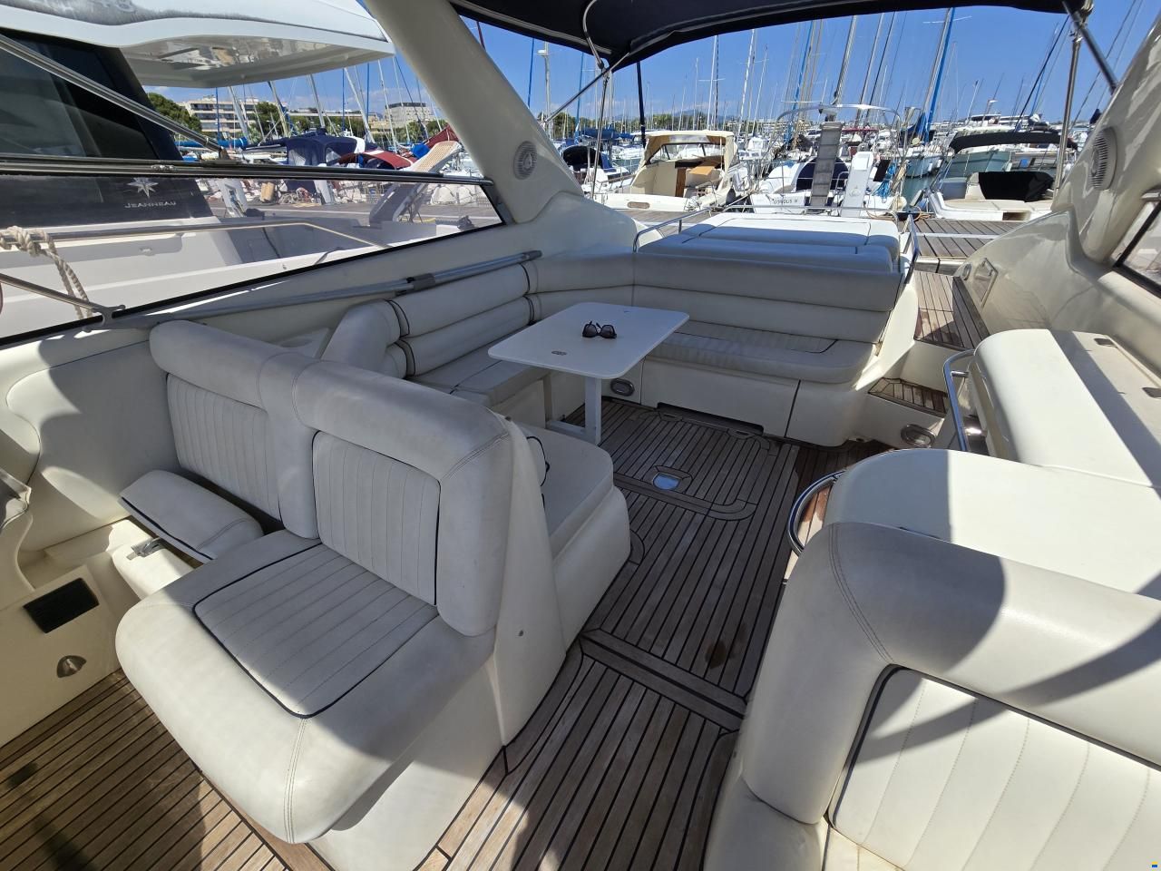 Sunseeker Comanche 40