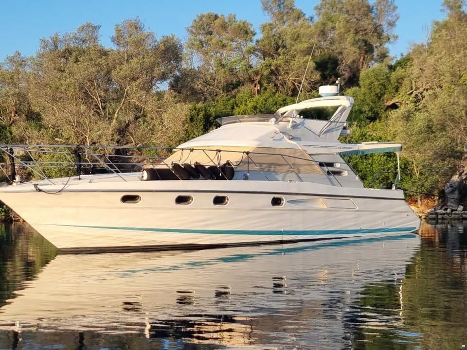Fairline 43
