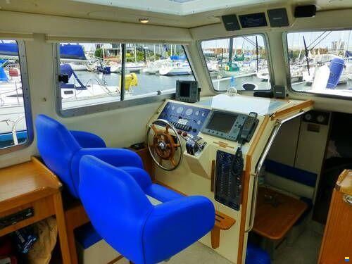 Hardy 32 Commander