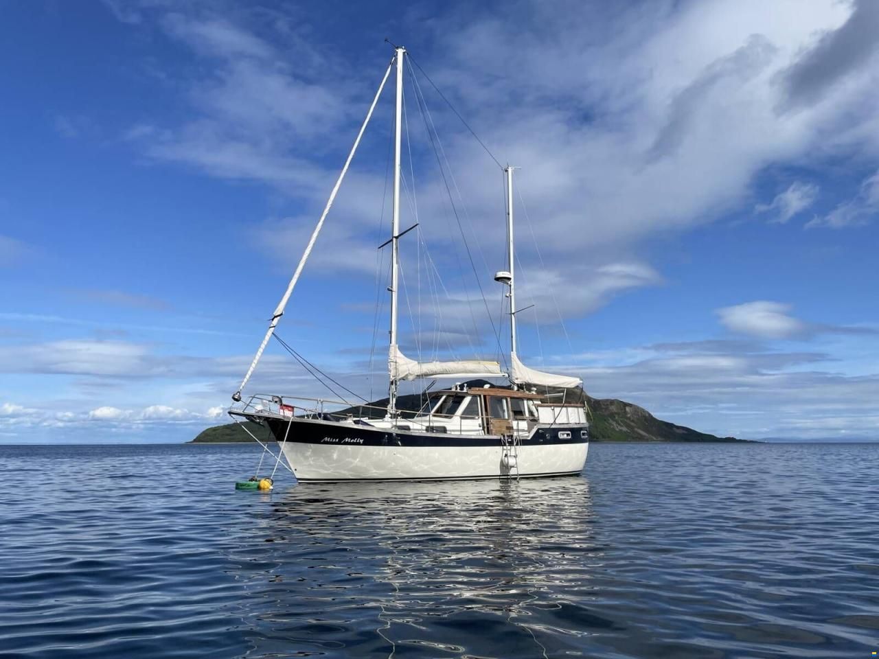 Nauticat 33