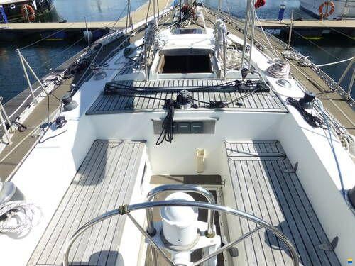 Oyster 435