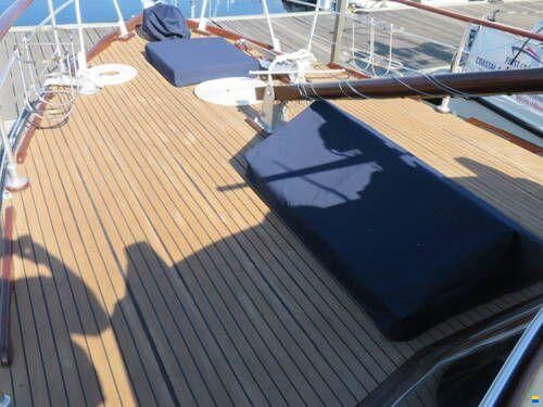 Classic Wooden Launch