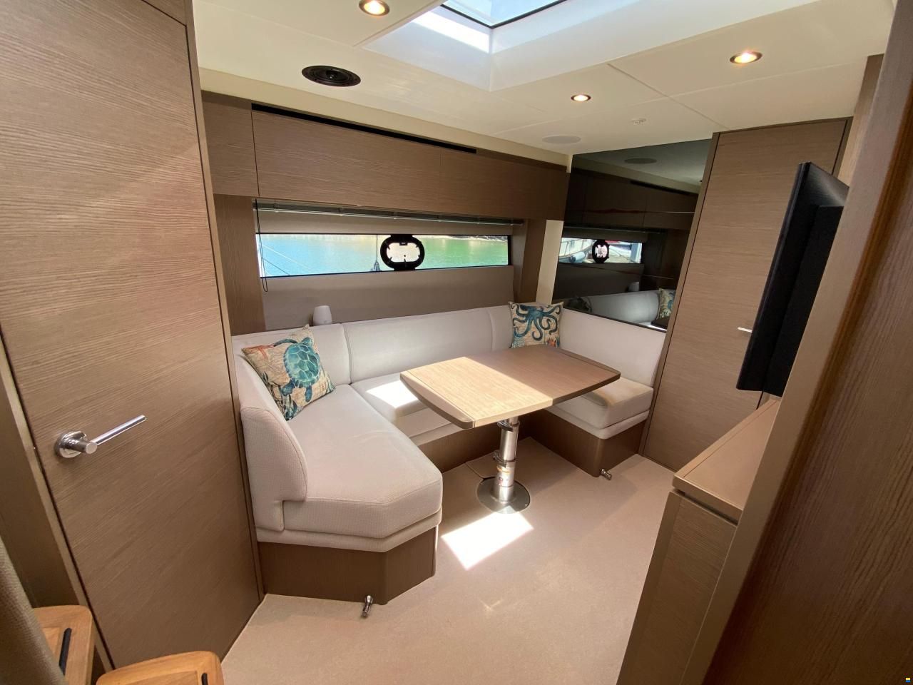 Princess V40