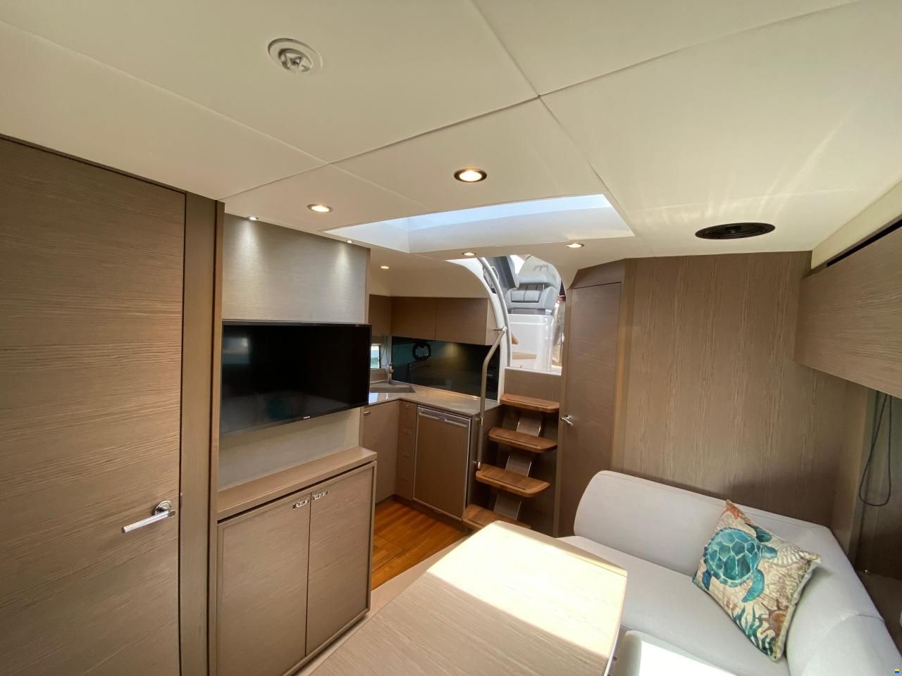 Princess V40