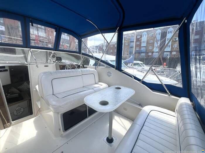 Maxum 2400 SCR