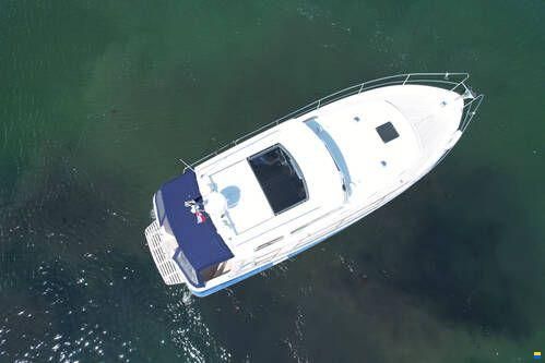 Hardy 32 Commander
