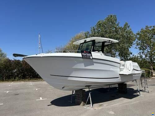 Jeanneau Cap Camarat 9.0 CC Series 2