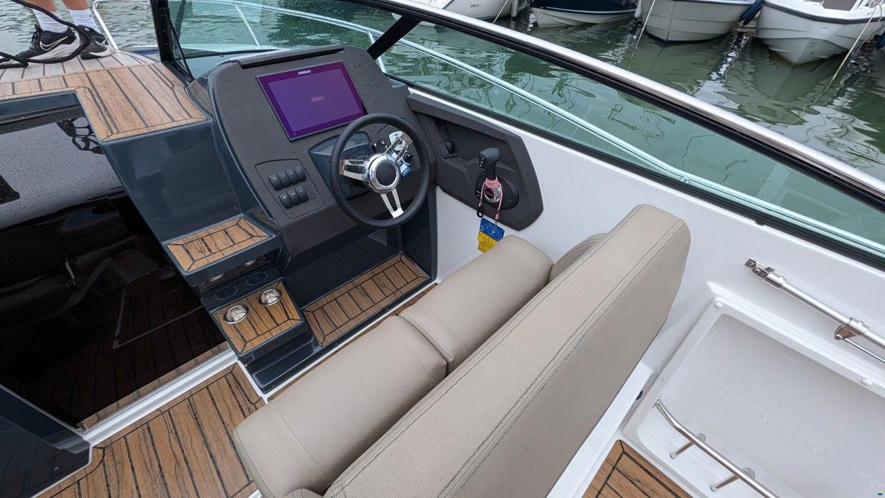 Flipper 700 DC